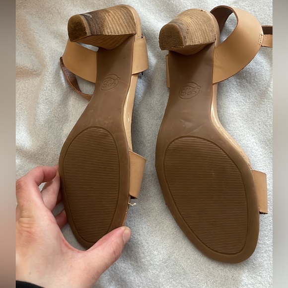 Lucky brand - Picture 2 of 2